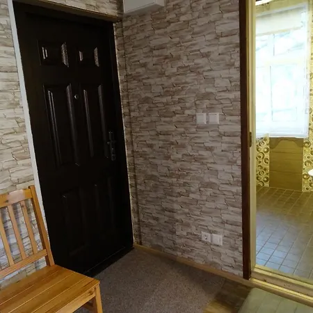 Riia 141 * Παρνού